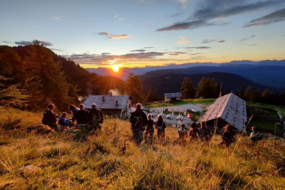 Sonnenaufgangswanderung auf die Laugenalm