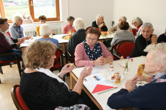 KVW-Seniorenclub Algund: Monatliches Treffen mit Vortrag von Dr. Christian Wenter